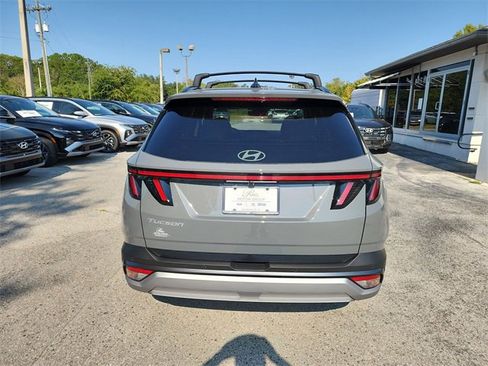 New 2025 Hyundai Tucson Limited image 4