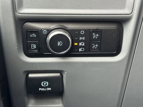 Used 2024 Ford F150 XLT w/ Mobile Office Package image 38