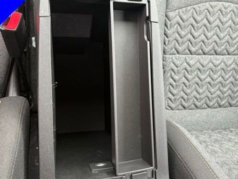 Used 2024 Chevrolet Equinox LT w/ LPO, Floor Liner Package AWD/4WD image 21