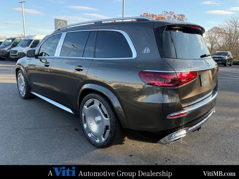 Certified 2024 Mercedes-Benz Maybach GLS 600 4MATIC image 6