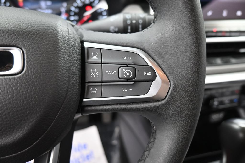 Used 2024 Jeep Compass Limited AWD/4WD image 32
