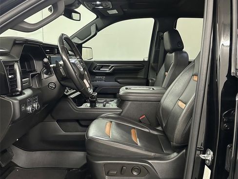 Used 2022 GMC Sierra 1500 AT4 w/ AT4 Premium Package image 13