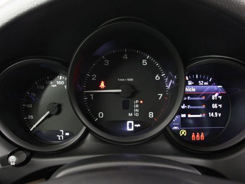 New 2026 Porsche Macan image 13