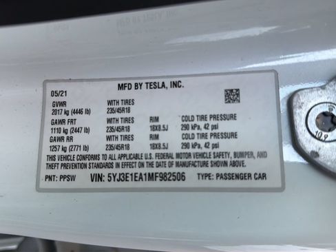 Used 2021 Tesla Model 3 Standard Range Plus RWD image 19