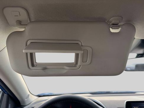 Used 2025 Nissan Sentra SR w/ Trunk Package FWD image 29