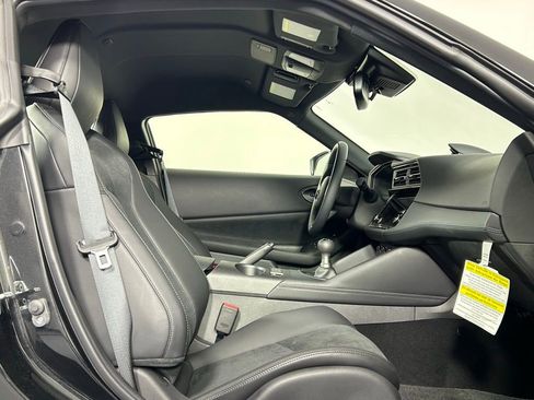 Used 2025 Nissan Z Performance w/ Floor Mat Package image 11