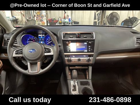 Used 2017 Subaru Outback 3.6R Touring AWD/4WD image 25