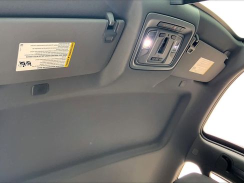 Used 2021 Chevrolet Silverado 1500 LT Trail Boss w/ Convenience Package II image 12