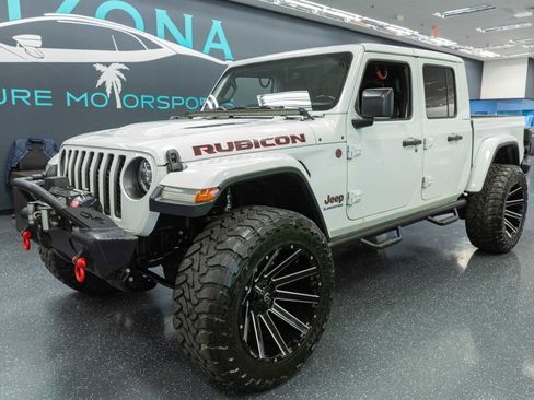 Used 2020 Jeep Gladiator Rubicon image 2