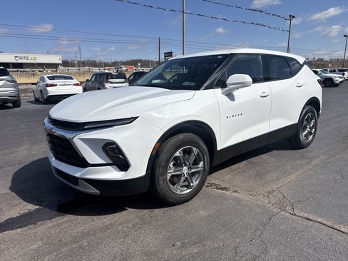 Used 2025 Chevrolet Blazer LT AWD/4WD image 8