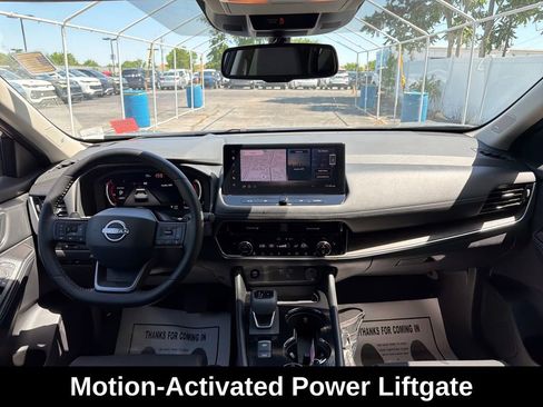 Used 2026 Nissan Rogue Platinum w/ Platinum Premium Package AWD/4WD image 15