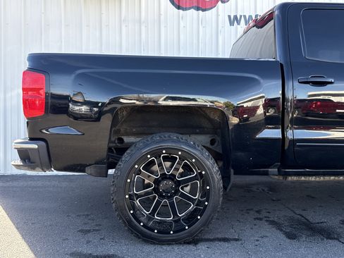 Used 2018 Chevrolet Silverado 1500 LT w/ Texas Edition image 26