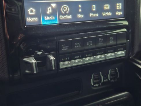 Certified 2022 RAM 2500 Limited image 33