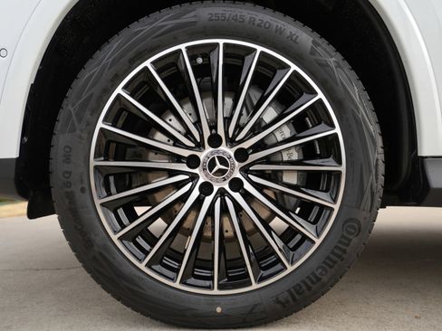 New 2026 Mercedes-Benz GLC 300 4MATIC image 12