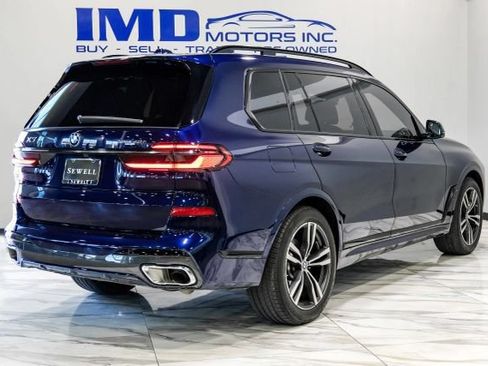 Used 2023 BMW X7 xDrive40i w/ M Sport Package AWD/4WD image 10