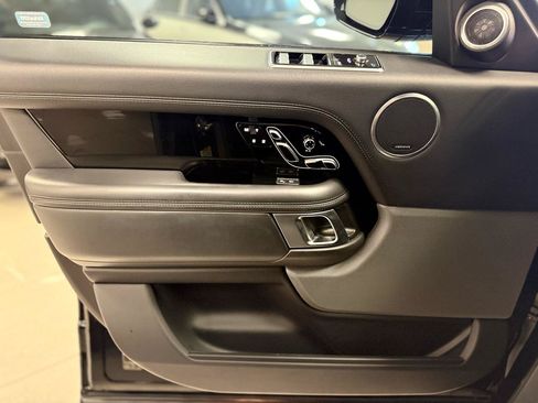 Used 2019 Land Rover Range Rover HSE AWD/4WD image 9