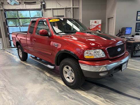 Used 2002 Ford F150 XLT image 1