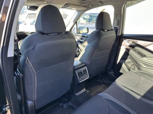 Used 2023 Subaru Forester Premium image 12
