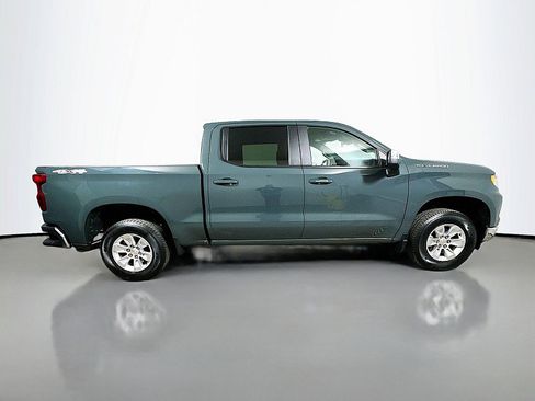 Used 2025 Chevrolet Silverado 1500 LT image 8