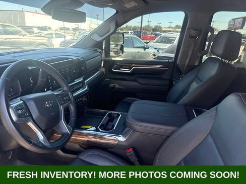 Used 2025 Chevrolet Silverado 2500 LT w/ Trail Boss Package AWD/4WD image 8