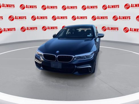 Used 2018 BMW M550i xDrive image 3