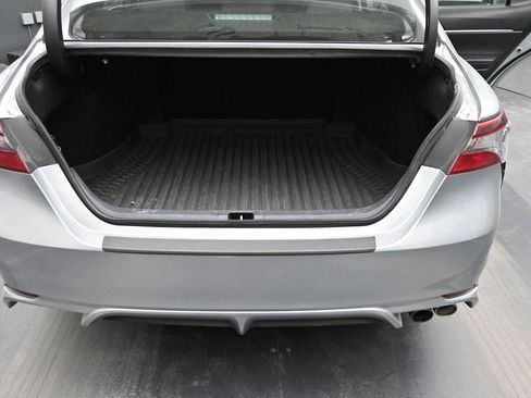 Used 2024 Toyota Camry SE FWD image 14