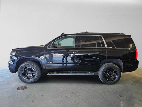 Used 2018 Chevrolet Tahoe LT w/ Luxury Package AWD/4WD image 2