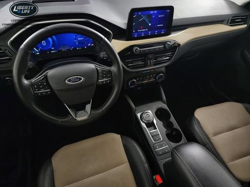 Certified 2022 Ford Escape Titanium w/ Titanium Elite Package AWD/4WD image 36