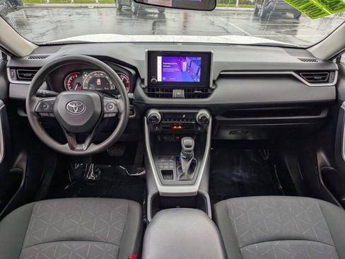 Used 2025 Toyota RAV4 XLE image 15