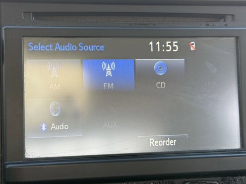 Used 2018 Toyota Tacoma SR image 9