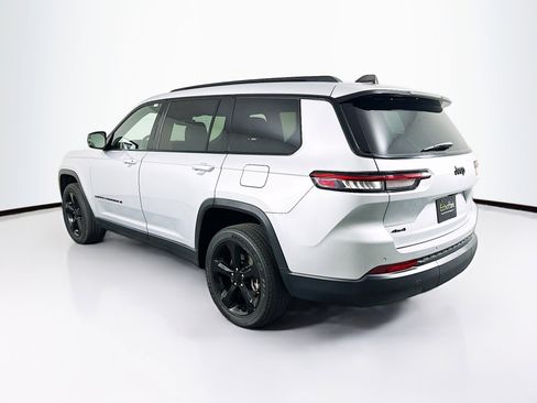 Used 2024 Jeep Grand Cherokee L Altitude image 5