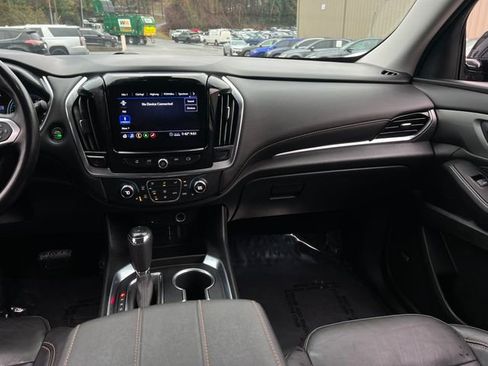 Used 2020 Chevrolet Traverse RS image 15
