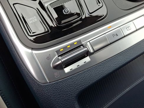 New 2026 Kia Carnival SX image 22