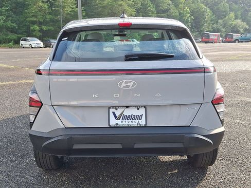 Certified 2025 Hyundai Kona SE AWD/4WD image 28