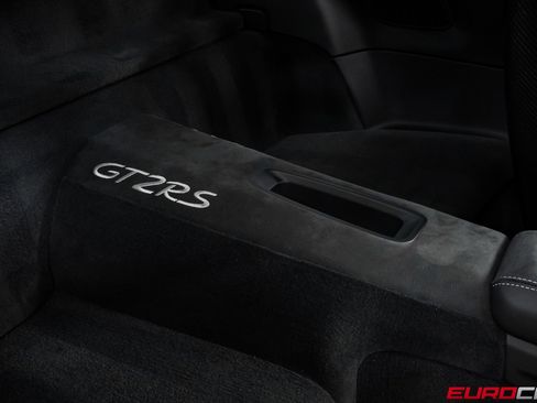 Used 2019 Porsche 911 GT2 RS image 46