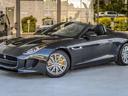 Used 2016 Jaguar F-TYPE Convertible RWD image 2