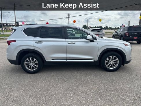 Used 2019 Hyundai Santa Fe SE AWD/4WD image 8