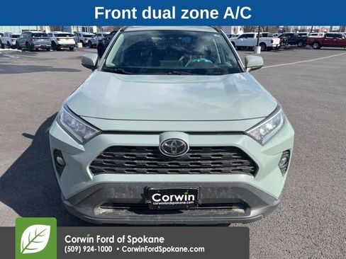 Used 2020 Toyota RAV4 XLE w/ Convenience Package image 2