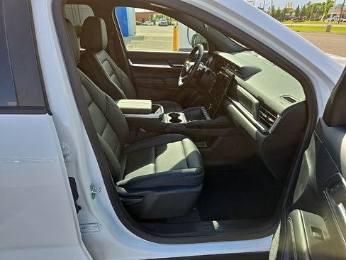 Used 2025 GMC Terrain Elevation w/ Elevation Premium Package AWD/4WD image 11