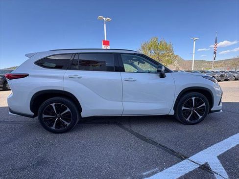 Certified 2021 Toyota Highlander XSE FWD image 10