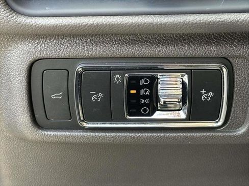 Used 2022 Lincoln Corsair AWD w/ Equipment Group 101A image 21