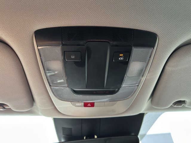 Used 2025 Kia Sorento EX AWD/4WD image 54