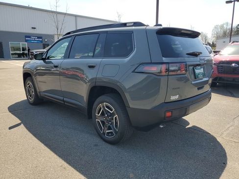 New 2026 Jeep Cherokee Laredo image 4
