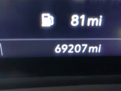 Used 2023 Buick Envision Preferred image 22