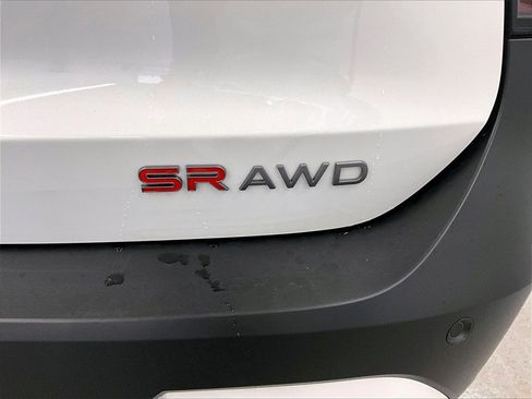 Used 2025 Nissan Kicks SR w/ SR Premium Package image 27