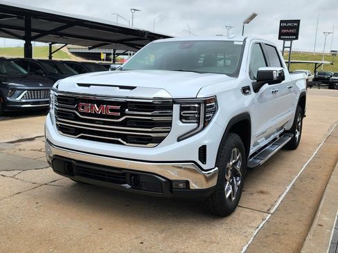 New 2026 GMC Sierra 1500 SLT w/ SLT Premium Plus Package image 8