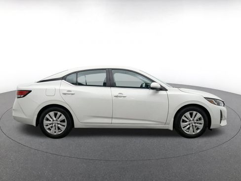 Used 2025 Nissan Sentra S FWD image 14