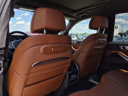 Certified 2024 BMW X7 xDrive40i w/ Executive Package AWD/4WD image 19