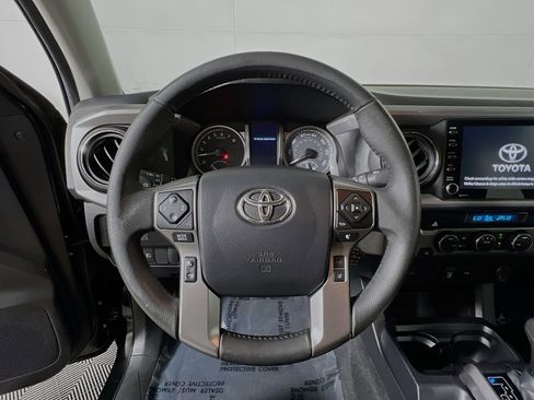 Used 2022 Toyota Tacoma SR5 image 17
