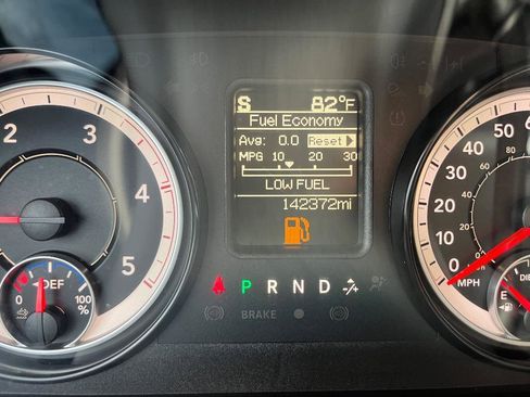 Used 2018 RAM 3500 Tradesman w/ Chrome Appearance Group image 17